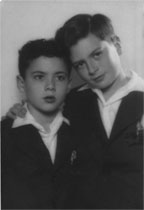 Vicente and Eduardo Muņoz